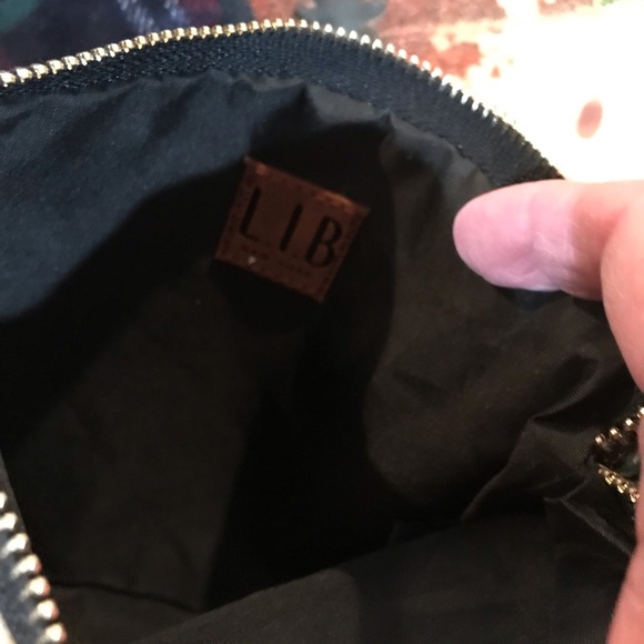 💄Set of 5/Flannel Makeup Bags - Picture 5 of 8